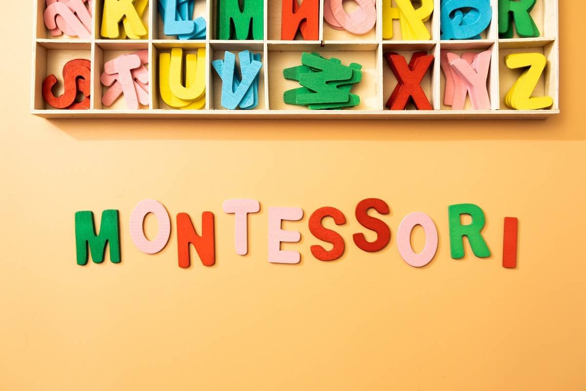 FORMATION MONTESSORI